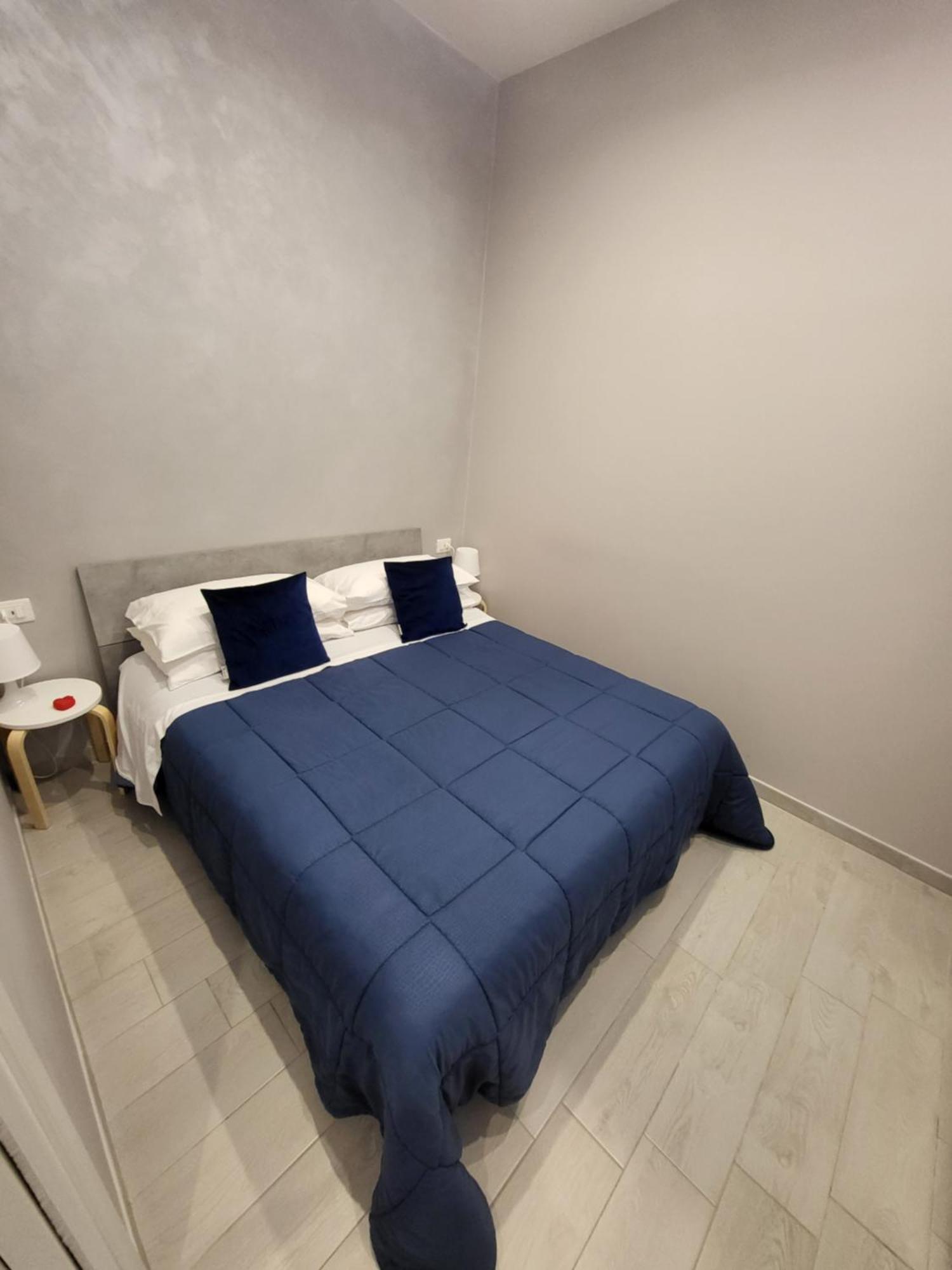 Casa Vacanze Manthy Posizione Centrale Бари Экстерьер фото