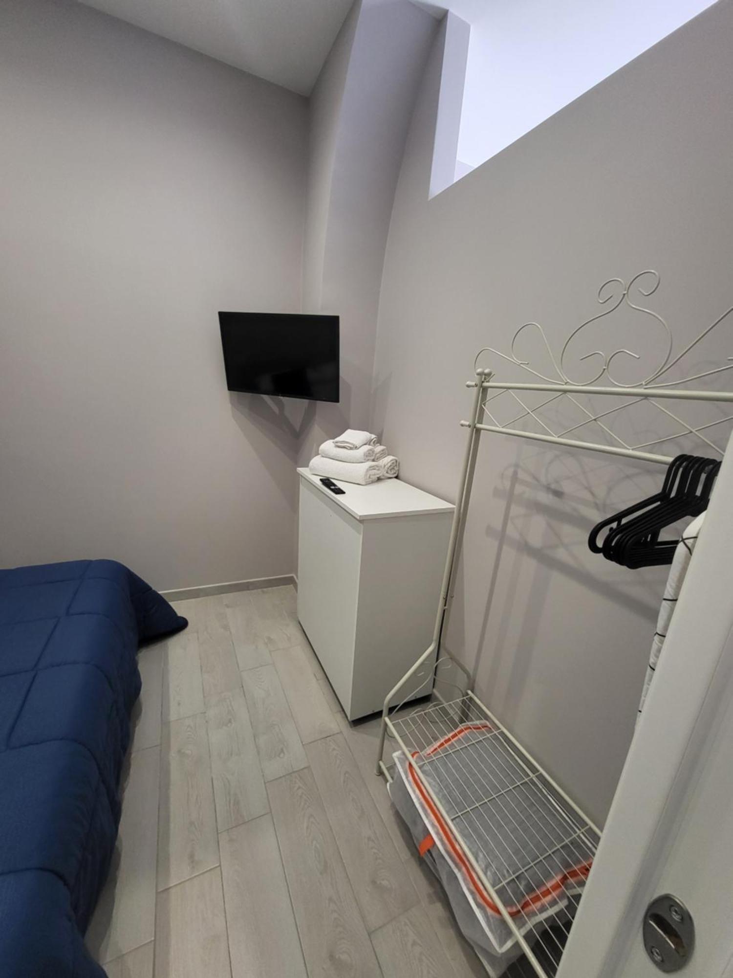 Casa Vacanze Manthy Posizione Centrale Бари Экстерьер фото
